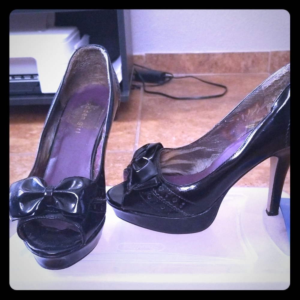 Black Madden Girl Pumps